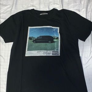 ‘Kendrick Lamar ~ good kid, m.A.A.d city” Tee. Sm.